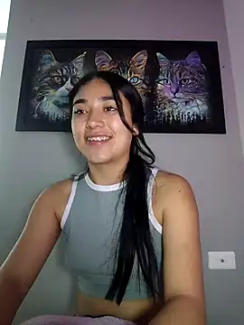 Snapshot of AmberGold- chatting on 10-16-25, 11:07 AmberGold- online show from 10-16-25, 11:07