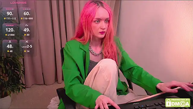 Snapshot of _pink_wassabi_ chatting on 05-13-26, 06:20 pink wassabi online show from 05-13-26, 06:20