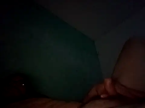 Snapshot of Frnlove521 chatting on 10-23-25, 06:12 Frnlove521 online show from 10-23-25, 06:12