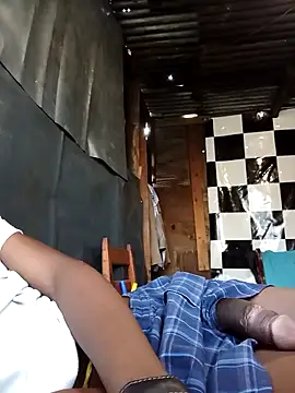 Snapshot of phumlanisanka chatting on 03-04-26, 03:31 phumlanisanka online show from 03-04-26, 03:31