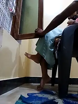 Snapshot of malteejat chatting on 09-25-25, 04:13 malteejat online show from 09-25-25, 04:13