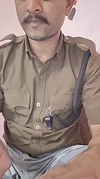 Snapshot of Frvgggghh chatting on 01-09-26, 09:49 Frvgggghh online show from 01-09-26, 09:49