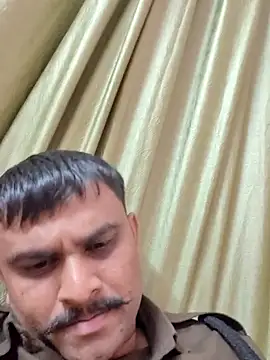 Snapshot of Frvgggghh chatting on 01-13-26, 09:30 Frvgggghh online show from 01-13-26, 09:30