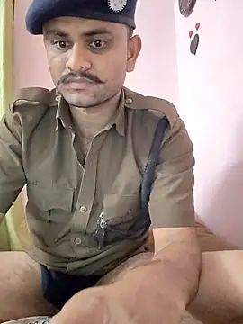 Snapshot of Frvgggghh chatting on 01-09-26, 09:55 Frvgggghh online show from 01-09-26, 09:55