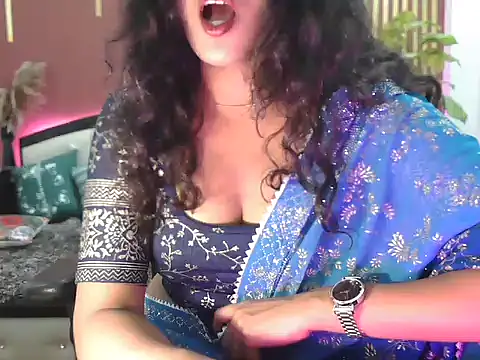 shaalu sharma online show from 10-26-25, 09:31