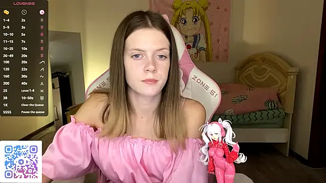 VibeQueenLucy online show from 10-12-25, 02:18