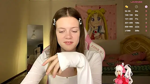 VibeQueenLucy online show from 10-28-25, 12:15