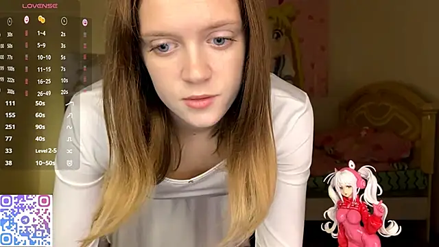 VibeQueenLucy online show from 10-21-25, 02:16