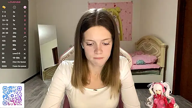 VibeQueenLucy online show from 09-30-25, 04:13