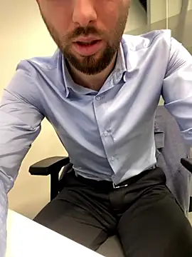 Snapshot of speddy34 chatting on 01-07-26, 08:08 speddy34 online show from 01-07-26, 08:08