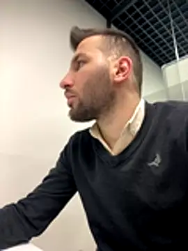 Snapshot of speddy34 chatting on 01-06-26, 07:01 speddy34 online show from 01-06-26, 07:01