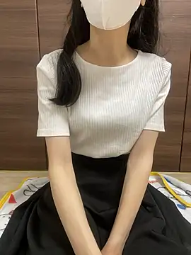 Snapshot of yayoi_jp chatting on 06-12-26, 03:21 yayoi jp online show from 06-12-26, 03:21