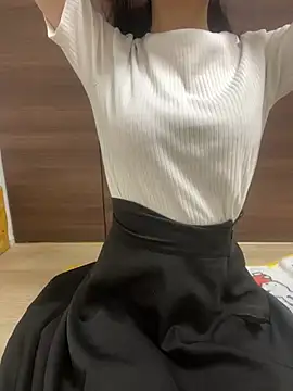 Snapshot of yayoi_jp chatting on 05-19-26, 02:13 yayoi jp online show from 05-19-26, 02:13