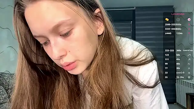 CharlynDini online show from 10-27-25, 03:13