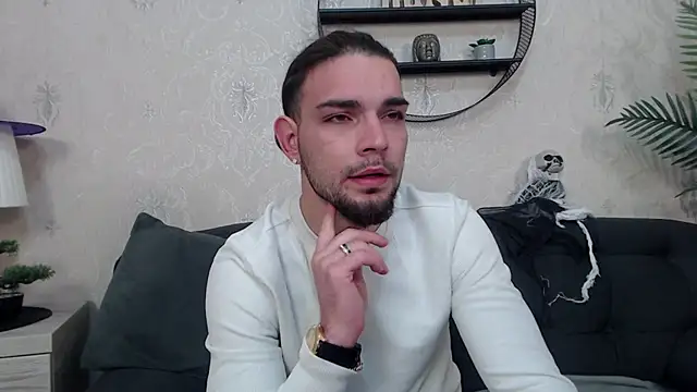 Snapshot of DanyelCarter chatting on 10-17-25, 05:48 DanyelCarter online show from 10-17-25, 05:48