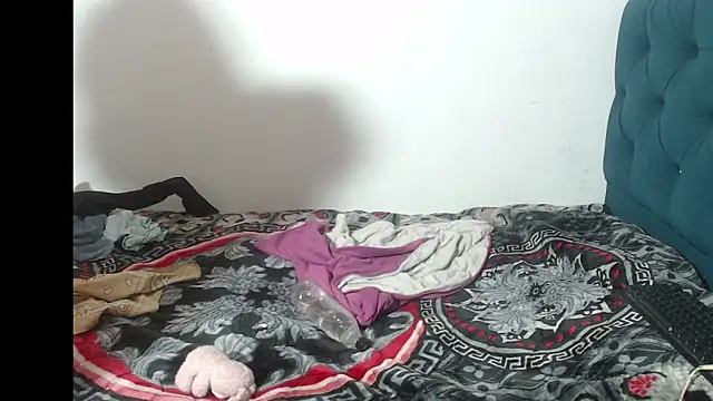 Snapshot of DAVE_NIRAK_RAN chatting on 10-28-25, 11:53 DAVE NIRAK RAN online show from 10-28-25, 11:53