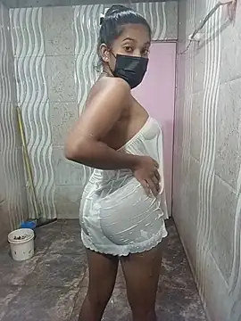 Snapshot of Shani_Izu chatting on 05-28-26, 11:49 Shani Izu online show from 05-28-26, 11:49
