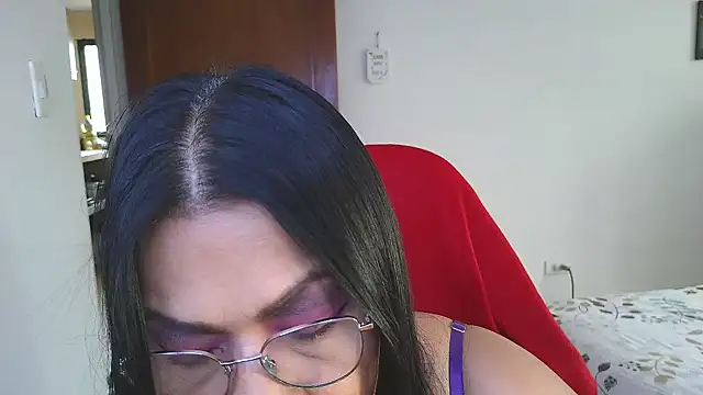 Snapshot of LissafeetHott chatting on 04-23-26, 12:22 LissafeetHott online show from 04-23-26, 12:22