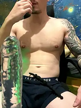 fronkie9384 online show from 01-13-26, 08:13