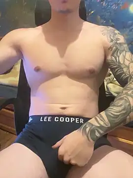 fronkie9384 online show from 12-05-25, 12:48