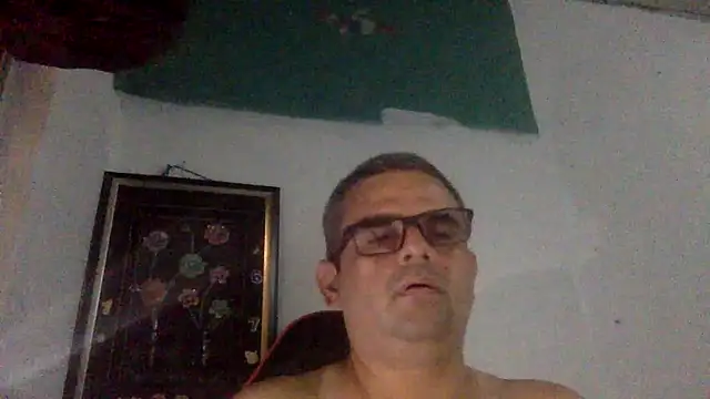 Snapshot of Katracho6969 chatting on 05-18-26, 01:39 Katracho6969 online show from 05-18-26, 01:39