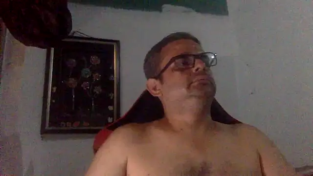 Snapshot of Katracho6969 chatting on 06-08-26, 01:28 Katracho6969 online show from 06-08-26, 01:28