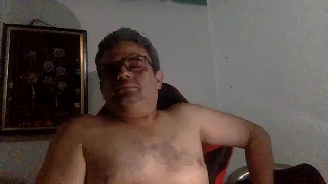 Snapshot of Katracho6969 chatting on 04-21-26, 02:36 Katracho6969 online show from 04-21-26, 02:36