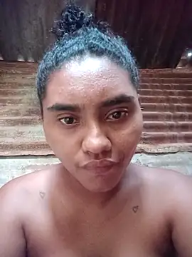 Lucy-Ferr online show from 10-04-25, 12:39