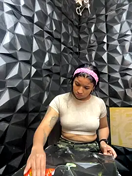 lil charme online show from 09-27-25, 08:37