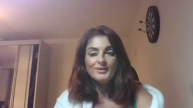 Snapshot of IrishmilfAnna chatting on 09-09-25, 07:45 IrishmilfAnna online show from 09-09-25, 07:45