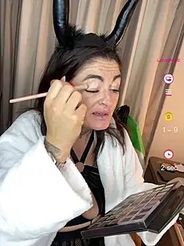 Snapshot of IrishmilfAnna chatting on 05-07-26, 12:19 IrishmilfAnna online show from 05-07-26, 12:19