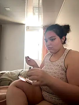 Snapshot of PortuPAWG chatting on 11-17-25, 09:08 PortuPAWG online show from 11-17-25, 09:08