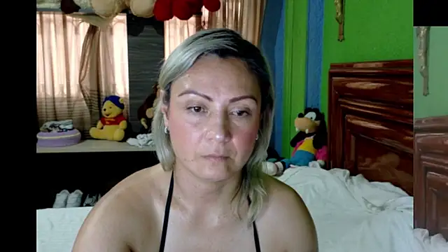  Charlize theron  online show from 03-01-26, 10:43