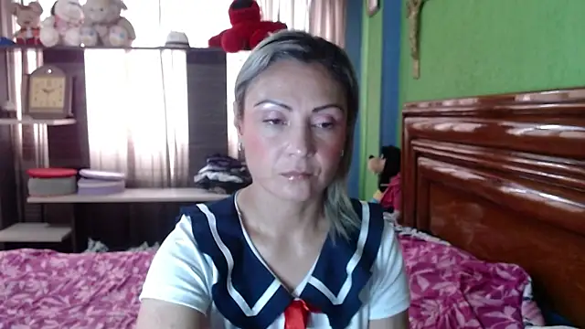 Snapshot of _Charlize_theron_ chatting on 09-26-25, 07:21 Charlize theron online show from 09-26-25, 07:21