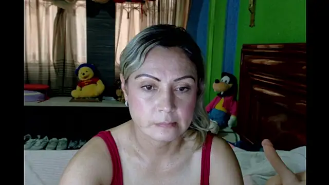Snapshot of _Charlize_theron_ chatting on 04-23-26, 10:44 Charlize theron online show from 04-23-26, 10:44