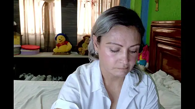 Snapshot of _Charlize_theron_ chatting on 05-15-26, 08:40 Charlize theron online show from 05-15-26, 08:40