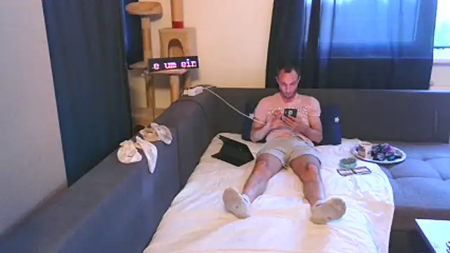 Snapshot of cum2camboys chatting on 06-02-26, 06:41 cum2camboys online show from 06-02-26, 06:41