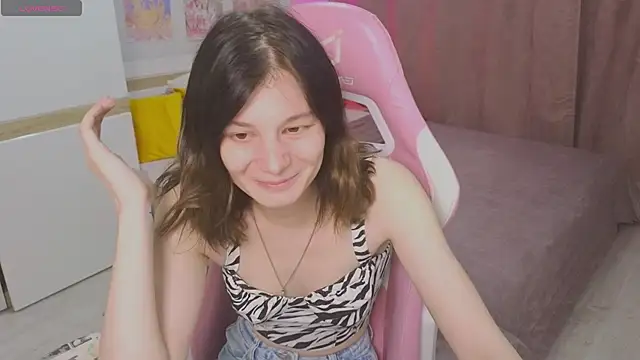 EllinEverly online show from 06-06-26, 10:59