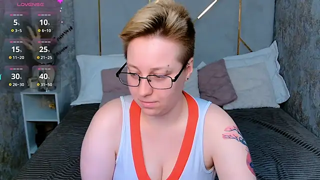 AlexandraGreen online show from 10-10-25, 09:04