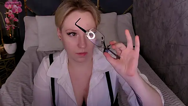 AlexandraGreen online show from 04-04-26, 10:49