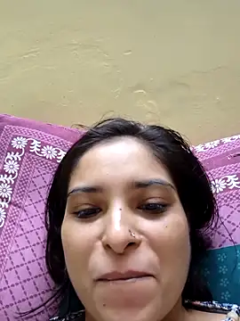 Snapshot of QUEEN-ADITI chatting on 10-13-25, 07:04 QUEEN-ADITI online show from 10-13-25, 07:04
