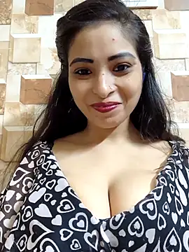 Snapshot of QUEEN-ADITI chatting on 09-15-25, 01:44 QUEEN-ADITI online show from 09-15-25, 01:44
