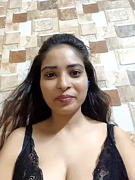 Snapshot of QUEEN-ADITI chatting on 10-02-25, 03:21 QUEEN-ADITI online show from 10-02-25, 03:21