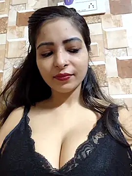Snapshot of QUEEN-ADITI chatting on 09-13-25, 01:00 QUEEN-ADITI online show from 09-13-25, 01:00