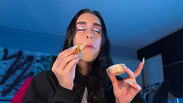 xoFrankie online show from 04-04-26, 07:59