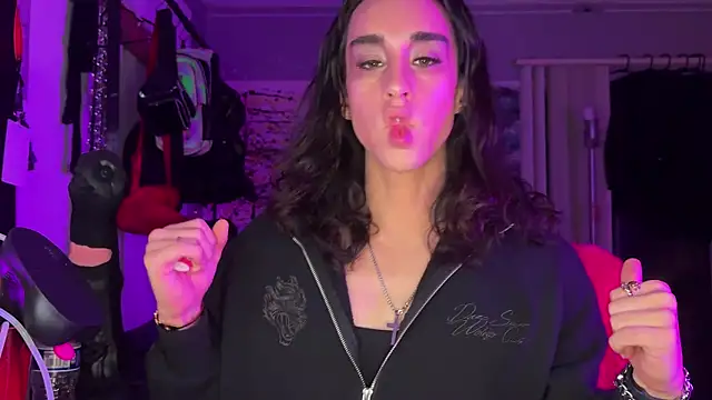 xoFrankie online show from 11-11-25, 03:23