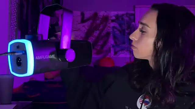 xoFrankie online show from 04-11-26, 01:57