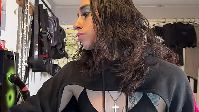 xoFrankie online show from 12-02-25, 02:34