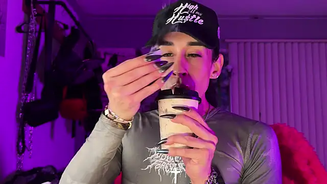 xoFrankie online show from 02-11-26, 06:13