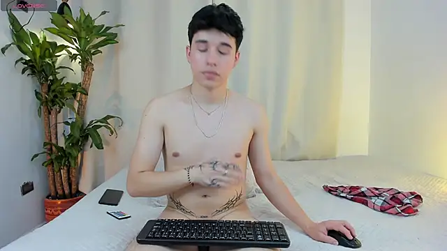 mrhot night online show from 04-10-26, 11:01